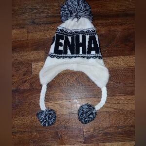 Copenhagen beanie like new robin ruth